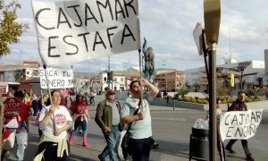 Stop desahucios. Marcha Cajamar llegando a Armilla