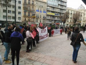 Stop desahucios Granada 15M en las puertas del Popular